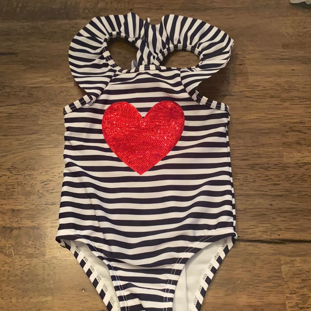 ❤️ Stripe Swim
